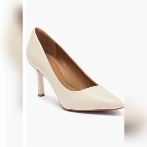 Paige Pump Ivory